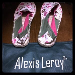 Alexis Leroy canvas shoes